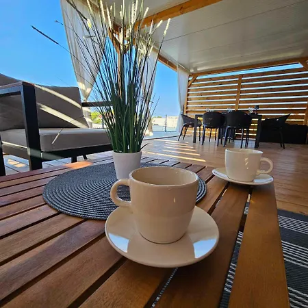 Mobile Tortuga Holiday home